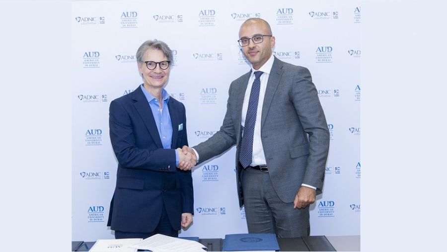 شركة أبوظبي الوطنية للتأمين توقع شراكة مع الجامعة الأمريكية في دبي   