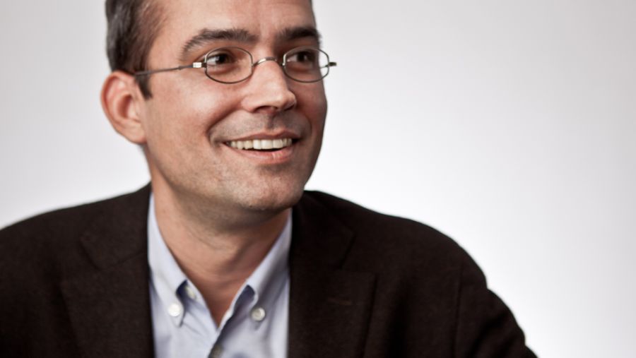 ريد هات تضيف قدرات جديدة إلى نظام التشغيل "إنتربرايز لينكس" لتبسيط إدارته عبر السحابة الهجينة