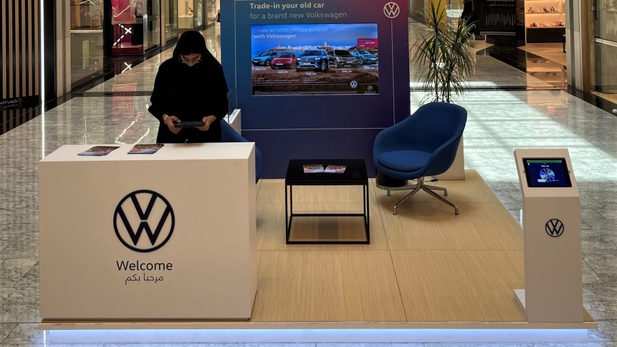 يمكنك زيارة كبائن خدمة فولكس واجن في مراكز التسوق للحصول على مزيد من المعلومات والاستفسارات حول أحدث الطرازات