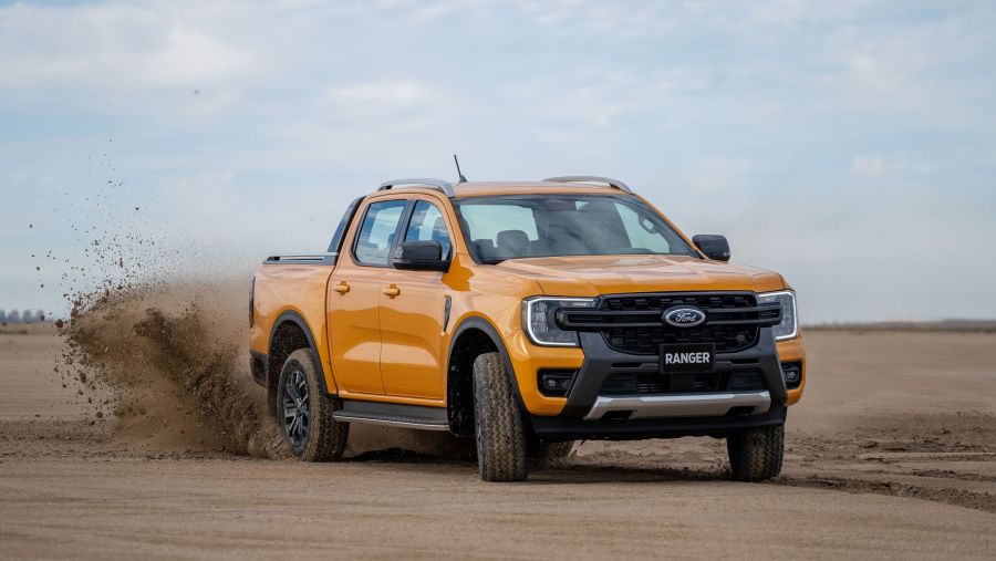 الجيل المقبل من فورد رينجر وايلد تراك يرتقي بالقوة وقدرات القيادة على الطرقات الوعرة وفي المدينة إلى المستوى التالي
