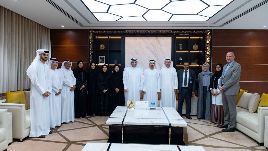 جامعة محمد بن راشد للطب والعلوم الصحية تتسلّم شهادة ودرع الاعتماد المؤسسي من المعهد الوطني للتخصّصات الصحية