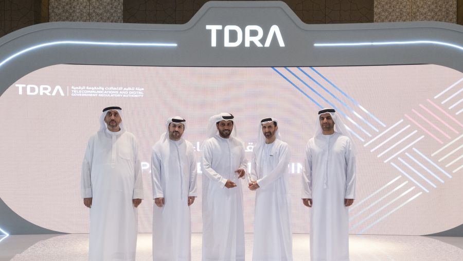 "الياه سات" تحصل على جائزة "تكريم الشركاء" تقديراً لدورها في تطوير قطاع الاتصالات الفضائية في دولة الإمارات