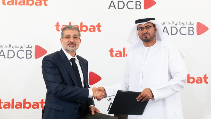 شراكة استراتيجية بين بنك أبوظبي التجاري وشركة طلبات الإمارات عبر طرح بطاقة ائتمان جديدة تتميز بمزايا غير مسبوقة وتجربة رقمية بالكامل 