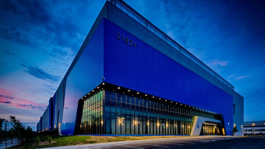 مبادلة تعلن استثمارها في شركة "آلايند" الأمريكية لخدمات مراكز البيانات