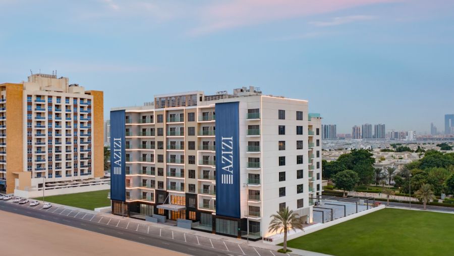 عزيزي تحتفل مع شركائها بتسليم مشروعها "بيرتون" بالفرجان