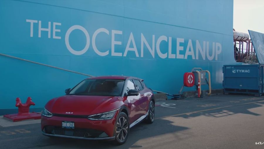 كيا بالشراكة مع منظمة "تنظيف المحيطات" تسلم كمية قياسية من المخلفات البلاستيكية من المحيطات تصل إلى 55 طنًا