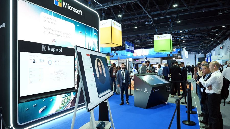 مايكروسوفــــــــت وماجـــــــد الفطيــــــــم معًا نحو خارطة طريق للوصول إلى التحول الرقمي