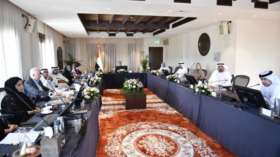 مجلس أمناء جامعة الإمارات العربية المتحدة يعقد خلوة لمدة يومين