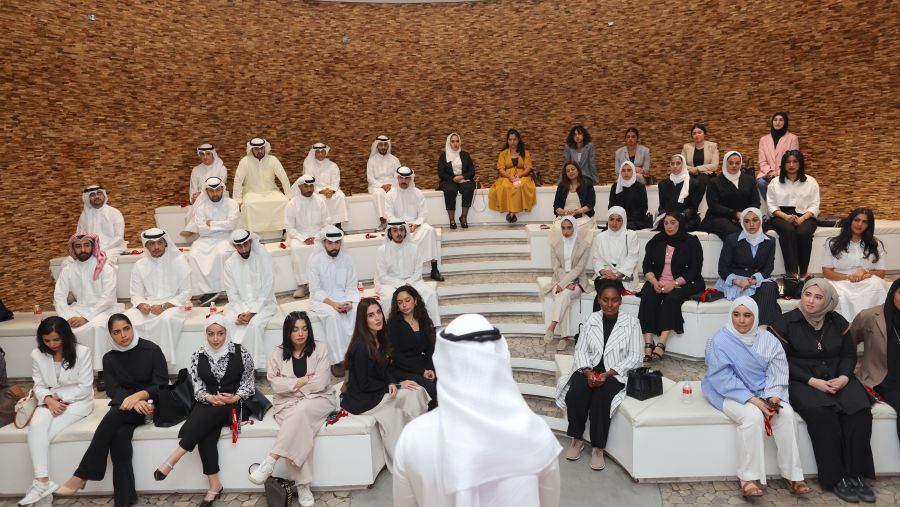 الكويت تطلق برنامجها التوظيفي السنوي مع دفعة جديدة من الكوادر الوطنية 