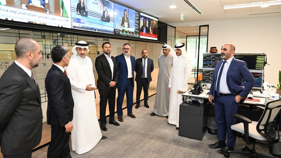 الرئيس التنفيذي لممتلكات يزور بنك البحرين الوطني