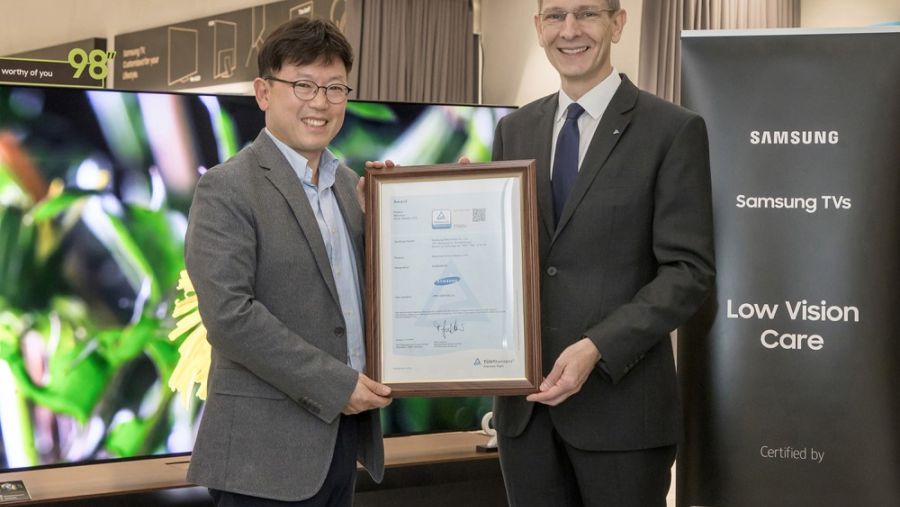 تلفزيونات Neo QLED وQLED من سامسونج تحصل على شهادة "العناية بضعف البصر" من "الهيئة الفنية الألمانية لمراقبة الجودة"