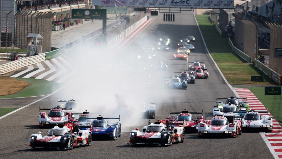 تويوتا جازو للسباقات يهيمن على سباق البحرين 8 ساعات بفوزه بالمركزين الأول والثاني