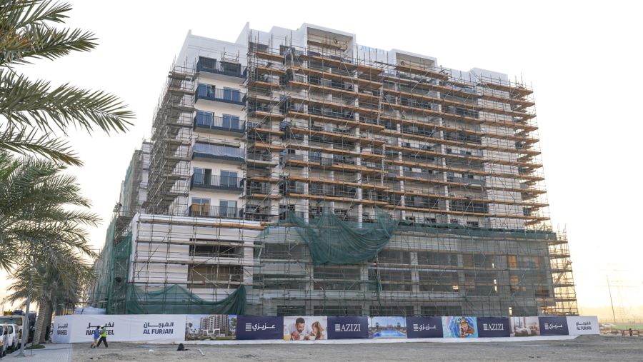 عزيزي للتطوير تُنجز 80% من أعمال الإنشاء في مشروع "بيرل"