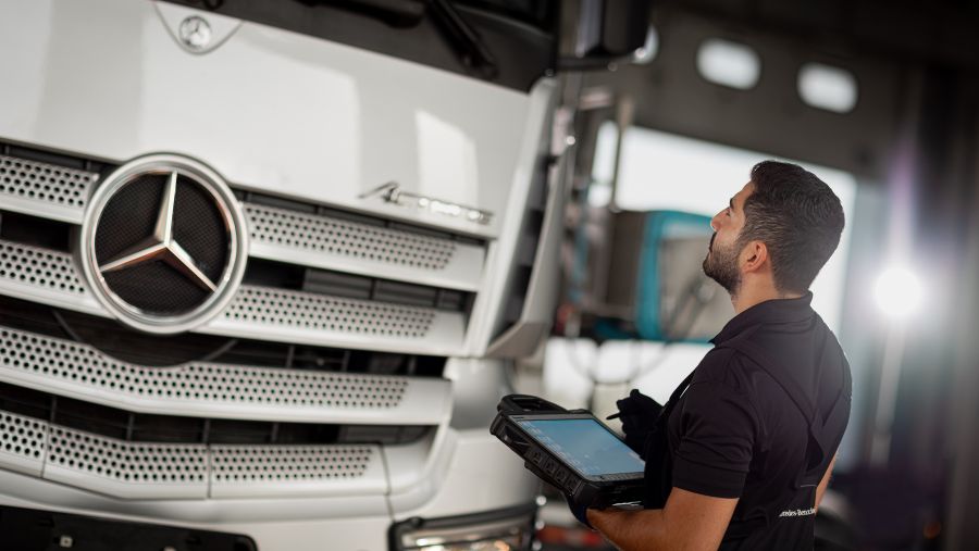 مرسيدس-بنز عُمان تعلن عن عروض ’شريك الخدمة‘ الرمضانية على تشكيلة مختارة من مركباتها التجارية