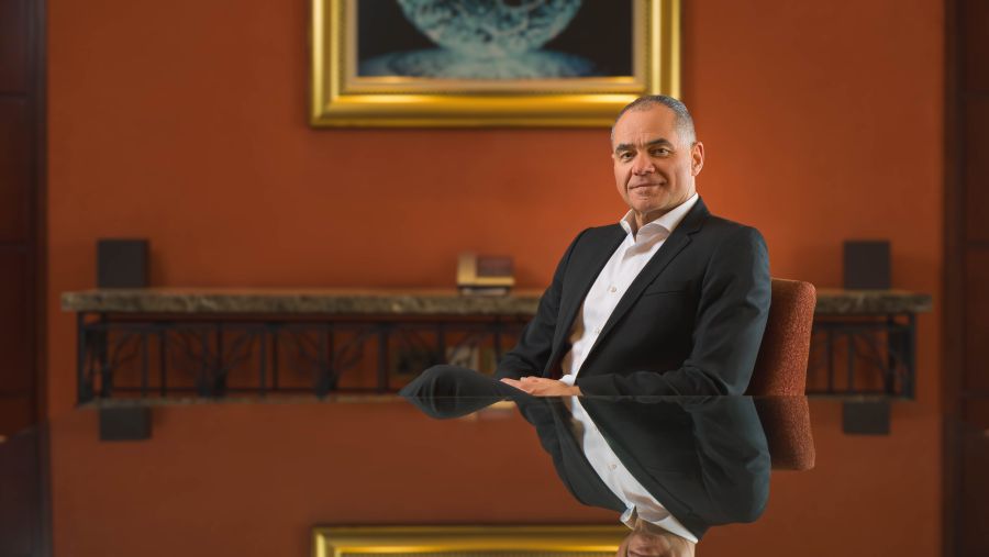 جميرا بيتش هوتيل يرحب برينيه إيجل مديراً عاماً جديداً له