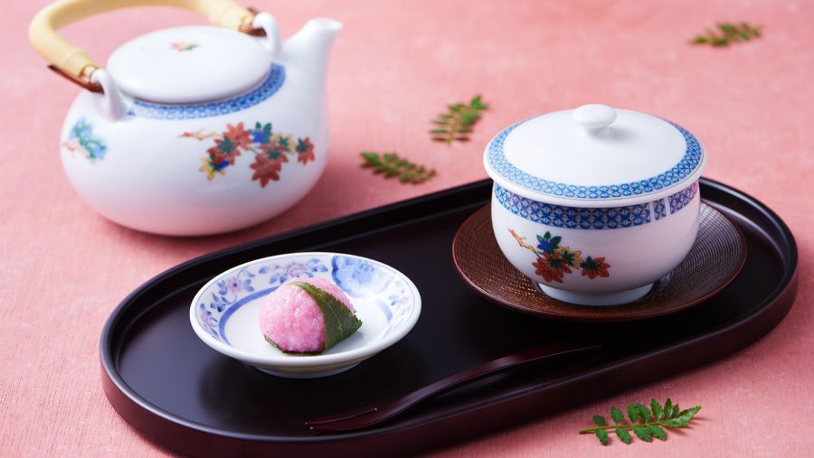 أجواء موسم "ساكورا" على رحلات طيران الإمارات