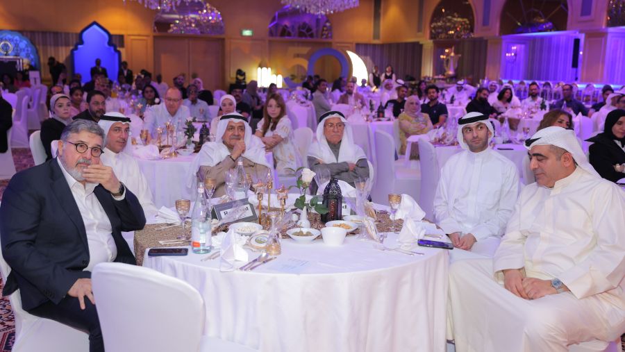 "المركز" ينظم غبقته الرمضانية مع موظفيه