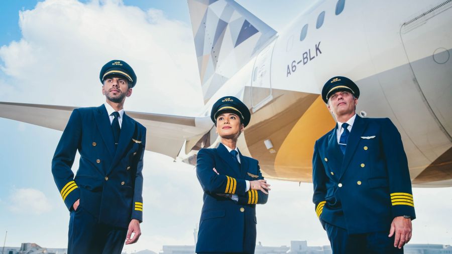 الاتحاد للطيران تطلق حملة عالمية لتوظيف الطيارين