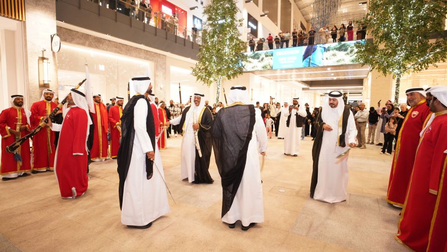 مراسي جاليريا يسلط الضوء على المواهب الفنية البحرينية خلال احتفالات عيد الأضحى