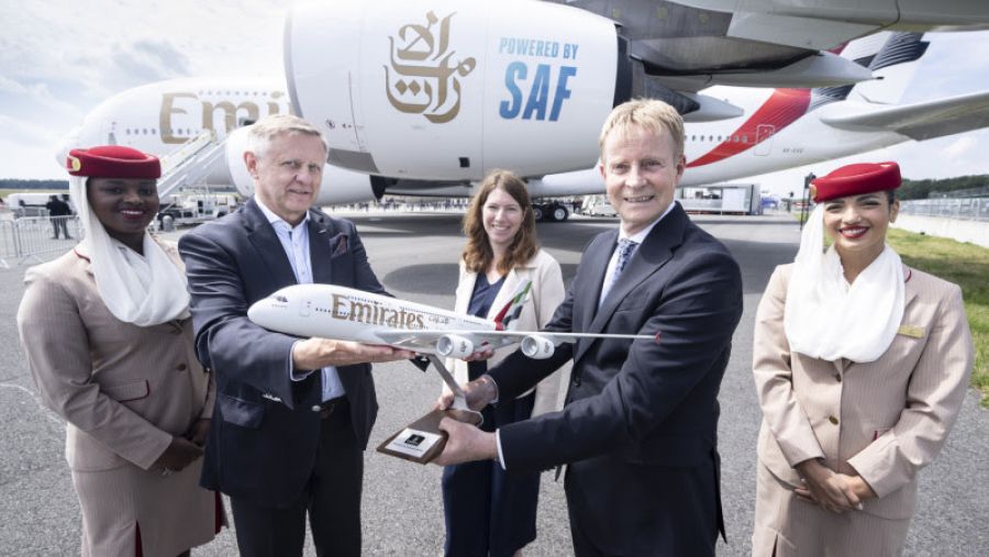 طيران الإمارات