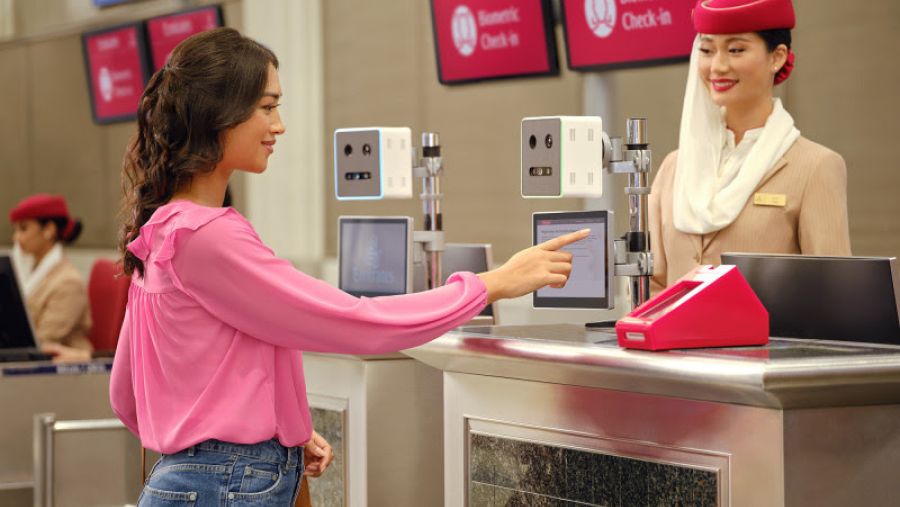 طيران الإمارات