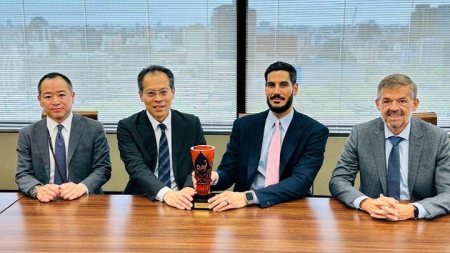 للسنة 13 على التوالي  عبداللطيف جميل تحصد الجائزة الذهبية من ( تويوتا ) لخدماتها المتميزة    