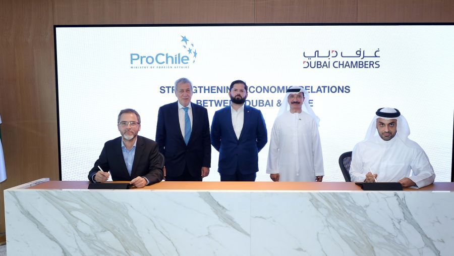 غرفة دبي العالمية تدعو لتعزيز التعاون التجاري والشراكات الاقتصادية مع تشيلي 