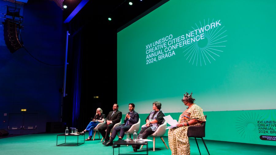 من جانبها، ركزت خلود خوري، مدير إدارة المشاريع والفعاليات في "دبي للثقافة" خلال مشاركتها في اجتماع الشبكة الفرعي للتصميم ضمن المؤتمر على عرض أفضل الممارسات من دبي