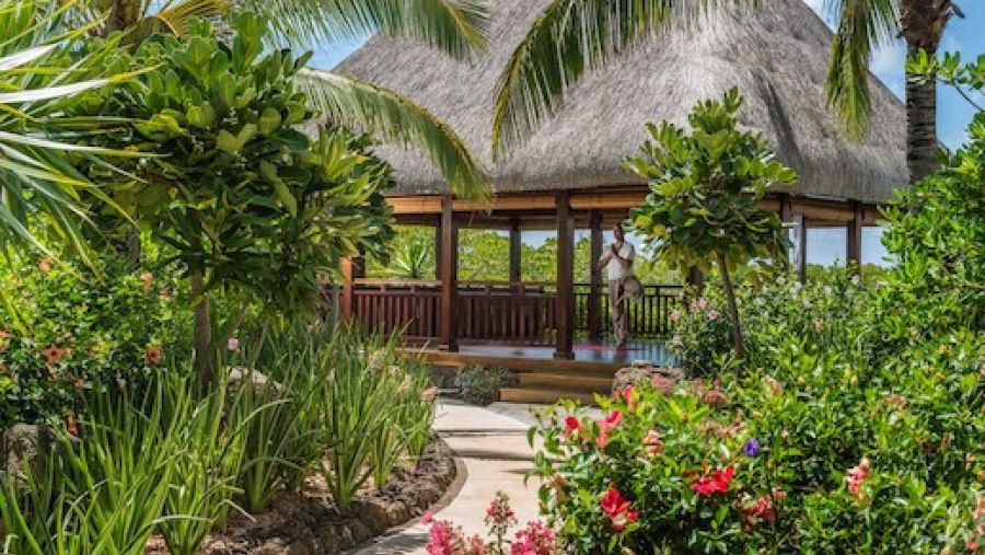 منتجع فورسيزونز موريشيوس أناهيتا يطلق باقة من العروض المميزة هذا الصيف