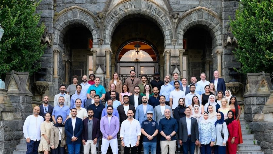 طلاب جامعة جورج تاون في دبي يتفاعلون مع شخصيات بارزة في الاقتصاد والتجارة في سفارة دولة الإمارات العربية المتحدة