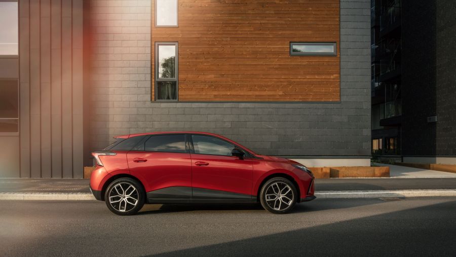  ’إم جي موتور‘ تطلق MG4 Electric الكهربائية الجديدة كلّياً في الشرق الأوسط