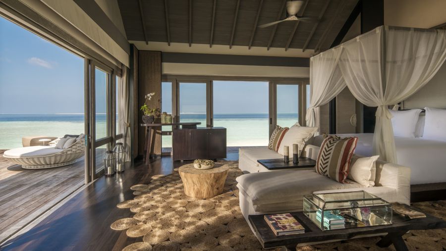 جزيرة فورسيزونز المالديف الخاصة في ڤواڤاه تقدم عروض إقامة صيفية مميزة