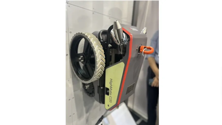 روبوت بلس بلس تطلق روبوت التنظيف HighMate C20 في معرض SMM 2024، لتعزيز الكفاءة والسلامة في صناعة الشحن البحري