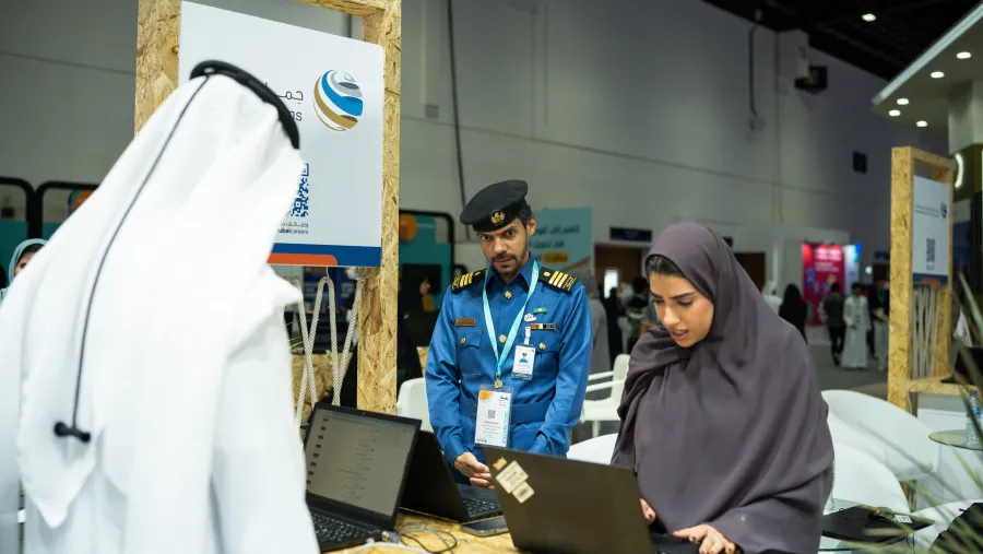 Dubai Customs and DP World Open New Horizons for Youth