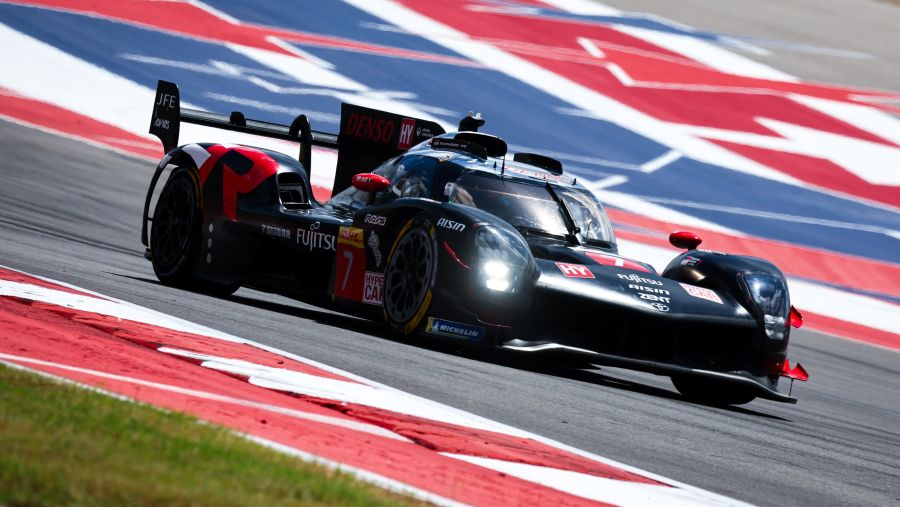 فريق تويوتا جازو للسباقات يعتلي منصة التتويج في "لون ستار لومان"