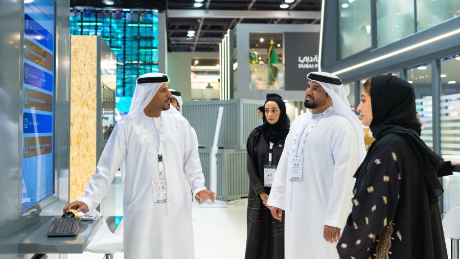 جمارك دبي توظف الذكاء الاصطناعي لتعزيز العمليات التجارية