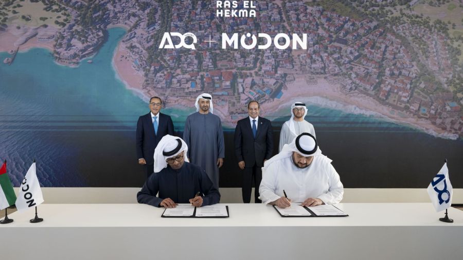  القابضة (ADQ) تُعين "مُدن" مطوراً رئيسياً لمشروع «رأس الحكمة» في مصر