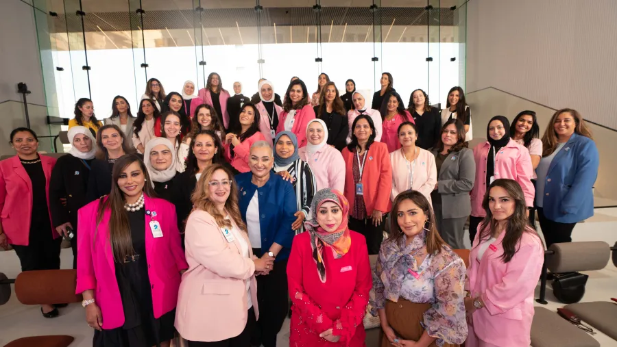 Burgan Bank Raises Awareness About Breast Cancer in Collaboration with Kuwait Hospital