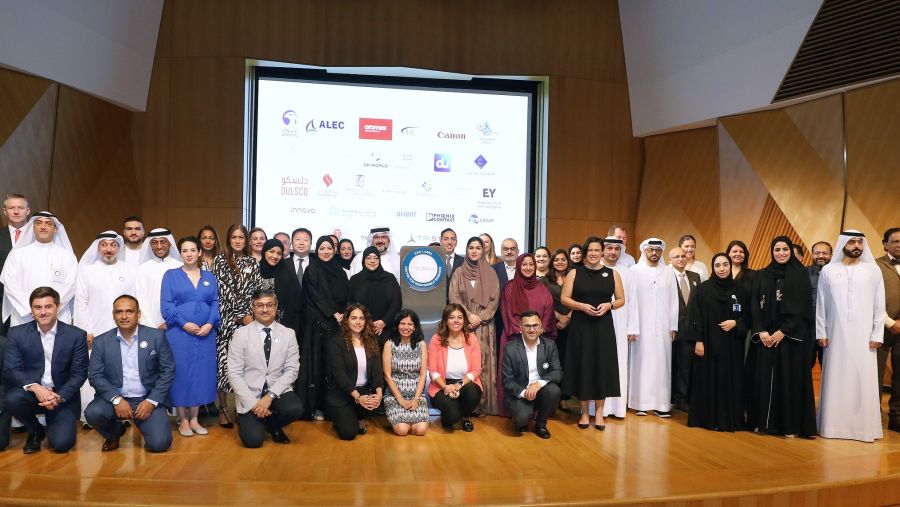 القرقاوي: تهدف العلامة لتحفيز مجتمع الأعمال على تبني وتطوير الممارسات ذات الأثر الإيجابي على المجتمع والبيئة وتعزيز الحوكمة الرشيدة