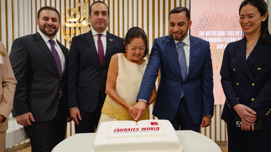 افتتاح متجر عالم طيران الإمارات في مانيلا