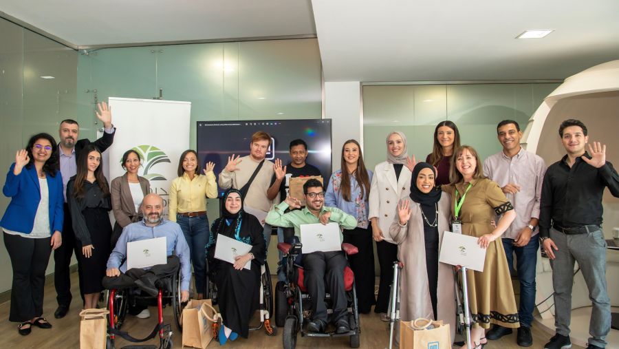 دراسة من ’جنرال موتورز‘ تكشف أن أولوية العملاء تتمحور حول سهولة الوصول والاستعمال وخصائص السلامة في المركبات في عام 2025