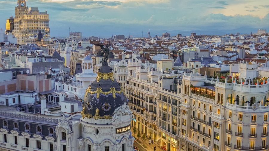 دناتا للسفريات: 90% من المسافرين في الإمارات يختارون وجهات دولية لقضاء عطلة عيد الفطر