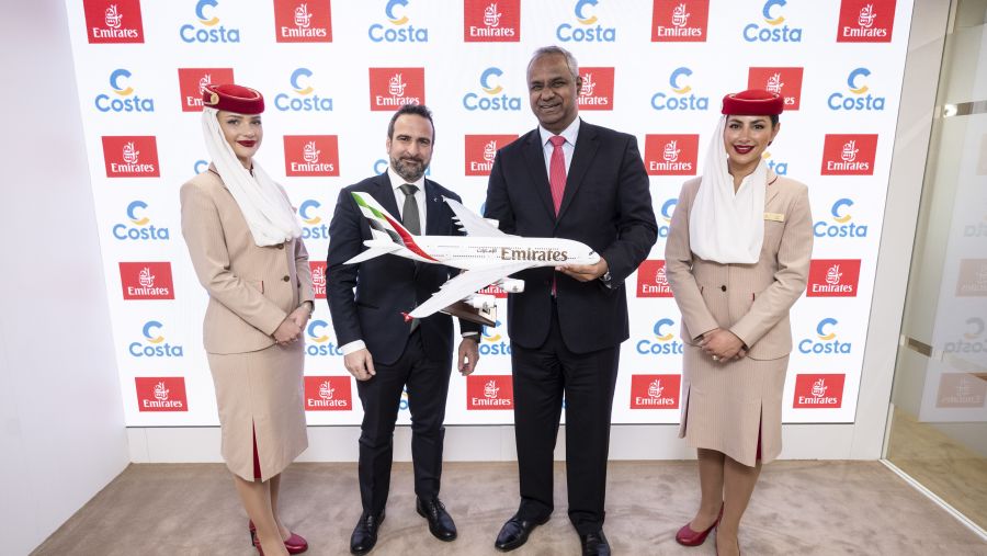 طيران الإمارات تمدد شراكتها الاستراتيجية مع "كوستا كروز" حتى عام 2027
