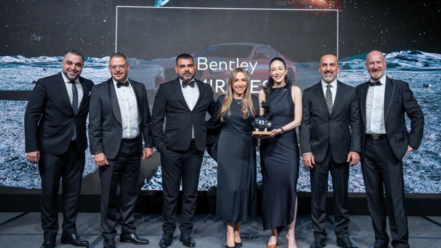 بنتلي الإمارات تحصد خمس جوائز مرموقة بفضل تميز عملياتها خلال حفل جوائز مؤتمر الوكلاء الإقليمي لبنتلي بمنطقة الشرق الأوسط والهند وأفريقيا 2024 