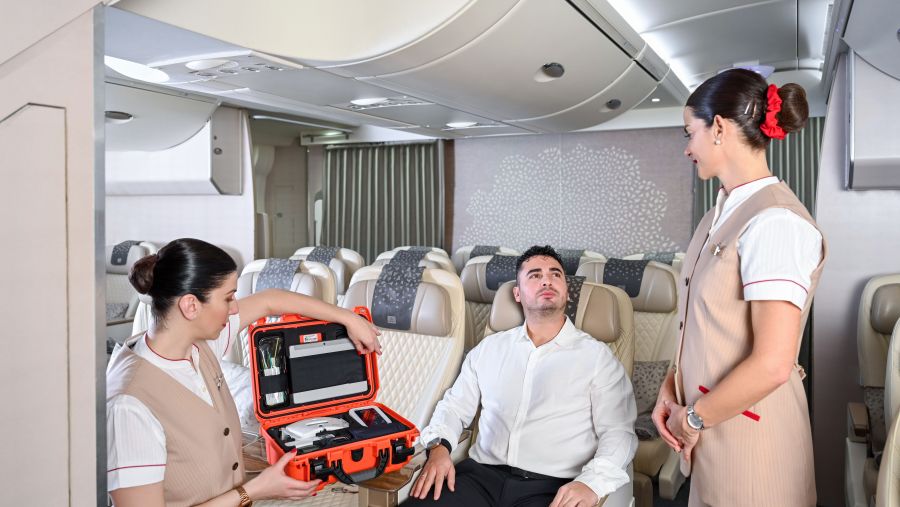 طيران الإمارات تتعاون مع "بارسيس" لتصميم محطة رائدة جديدة للتطبيب عن بعد خلال الرحلات الجوية