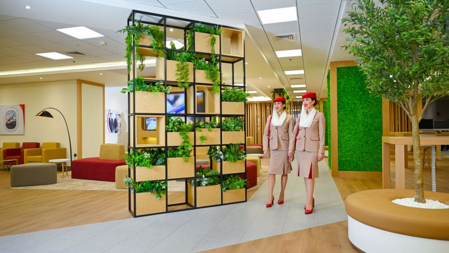 طيران الإمارات تدشن منطقة جديدة لأفراد طواقم الضيافة في دبي