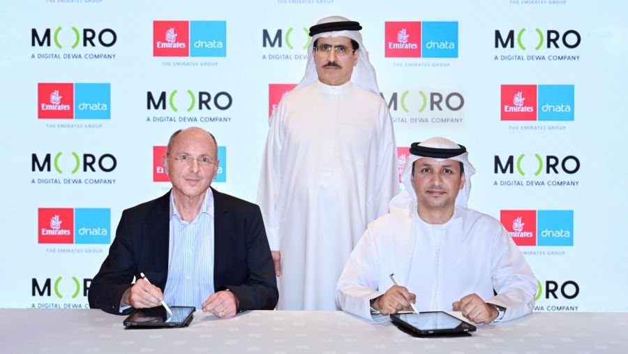 مجموعة الإمارات تنقل مركز بياناتها إلى أضخم مركز بيانات يعمل بالطاقة الشمسية في العالم