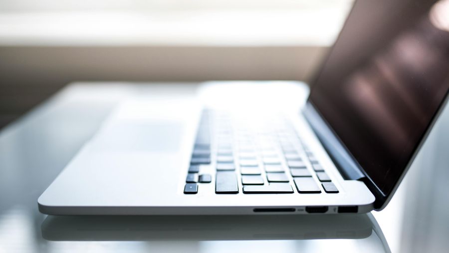  جارتنر: نمو شحنات الكمبيوتر الشخصي بنسبة 4.8% خلال الربع الأول من 2025