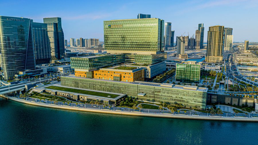 كليفلاند كلينك أبوظبي ينفذ إجراء العلاج بالموجات فوق الصوتية لسرطان البروستات عن بعد بمساعدة الروبوت بالتعاون مع كليفلاند كلينك الولايات المتحدة