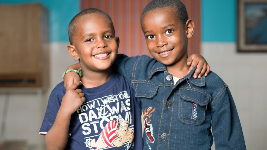 مؤسسة طيران الإمارات الخيرية تضاعف أثر التبرعات لدعم الأطفال المحتاجين حول العالم